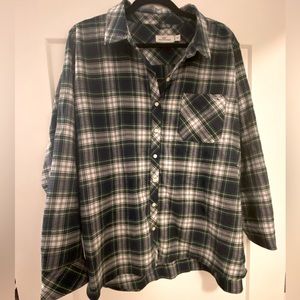 Vineyard Vines Flannel shirt. never worn